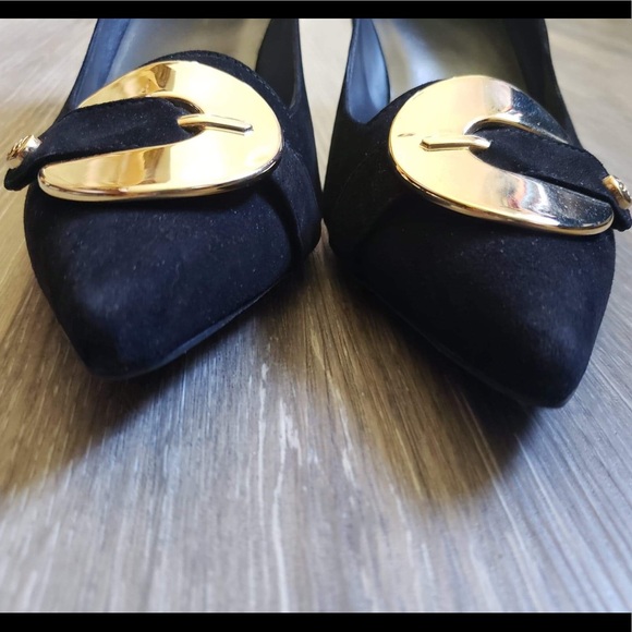 STUART WEITZMAN SUEDE BUCKLE SHOES - Picture 4 of 14